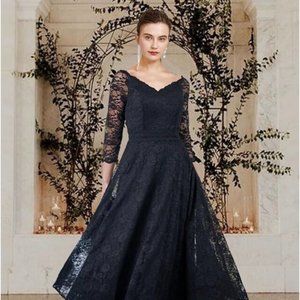 Brand New A-Line Mother of the Bride Dress Elegant V Neck Tea Length Lace